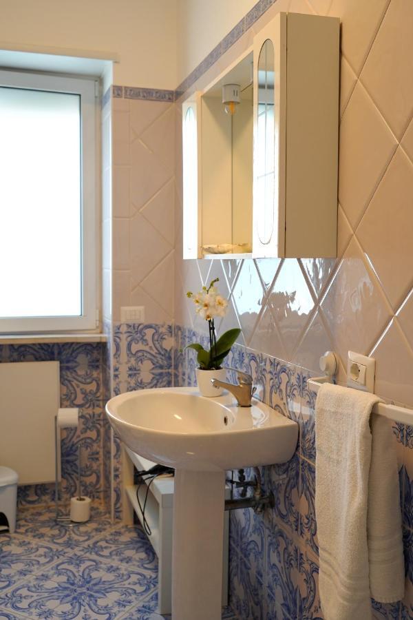 Piazza Lauro Suites ソレント エクステリア 写真