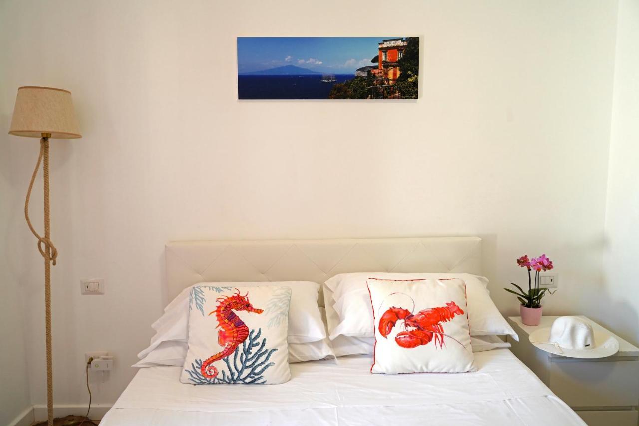 Piazza Lauro Suites ソレント エクステリア 写真